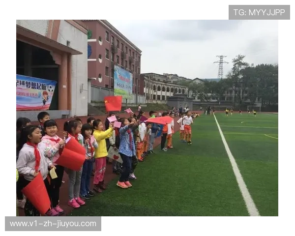 “全民足球日：推广足球文化，增强群众体育意识”，推广足球活动的简报